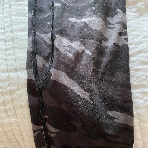 Til you Colapse high waisted scrunch butt leggings - Picture 3 of 4